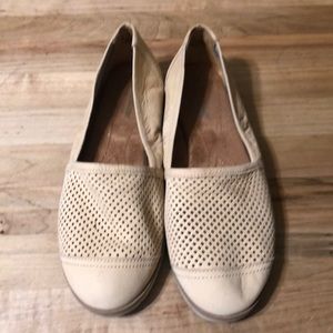 Naturalizer N5 comfort slip on shoes
